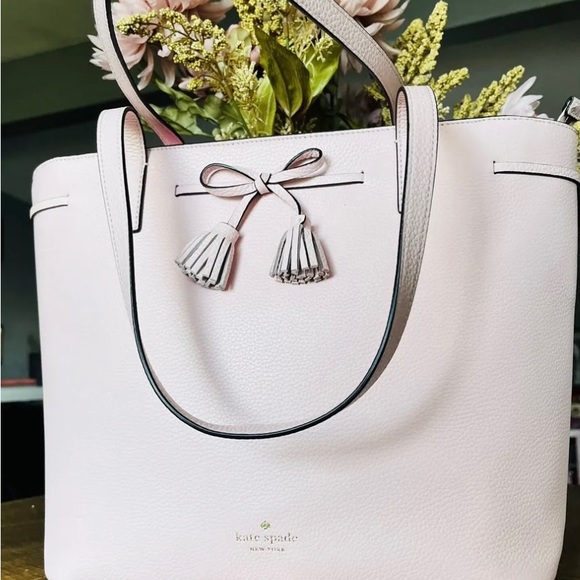 Kate Spade Tote ♠️ Hayes Medium Pebbled Leather with Zipper Top in Pink Chalk - Picture 2 of 7